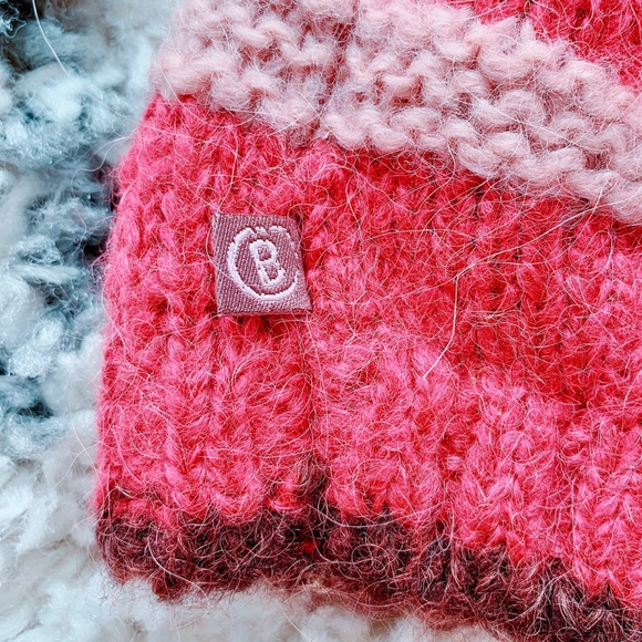 Girls Knitted Hat (A137) - Picture 3 of 7